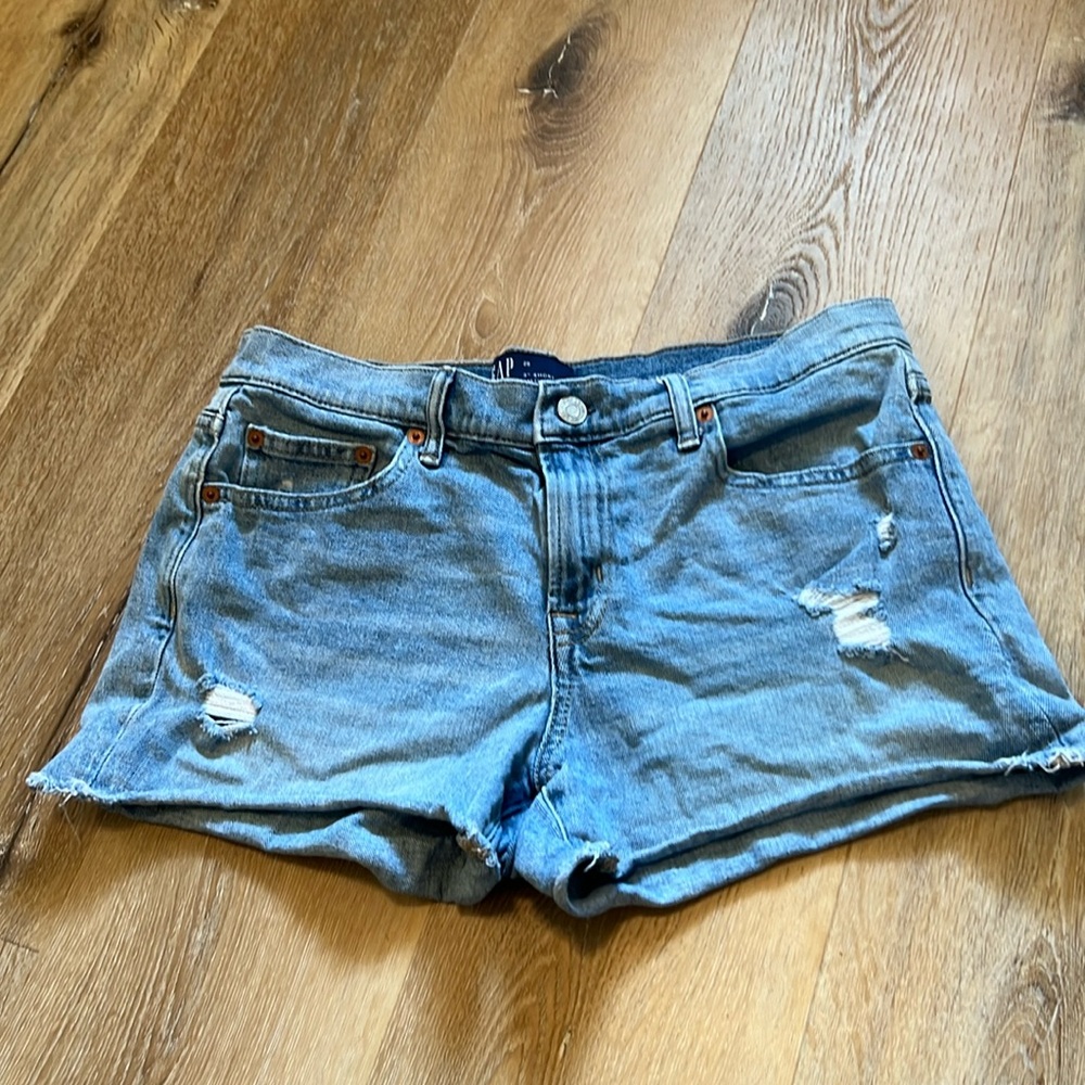 Gap 1969 3” Distressed Denim Shorts